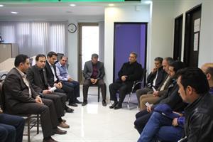 دیدار ریاست سازمان و برخی از اعضای هیات مدیره ، با امام جمعه ، فرماندار ،شهردار و مهندسان و کارکنان دفتر نمایندگی شهرستان ابهر – مورخ 97/9/13 دیدار ریاست سازمان و برخی از اعضای هیات مدیره ، با امام جمعه ، فرماندار ،شهردار و مهندسان و کارکنان دفتر نمایندگی شهرستان ابهر – مورخ 97/9/13