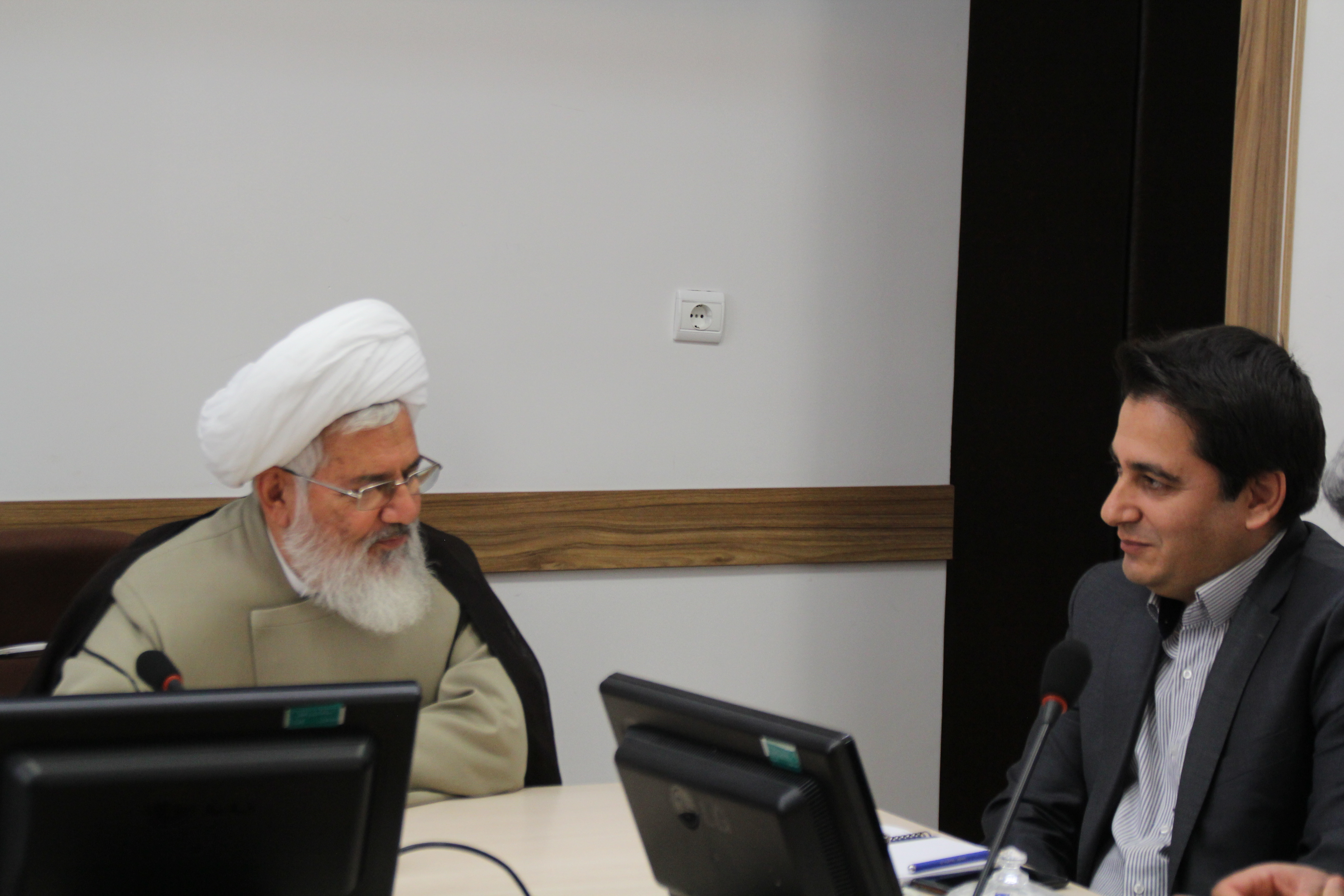 دیدار ریاست و اعضای هیات مدیره سازمان با نماینده ولی فقیه و امام جمعه زنجان